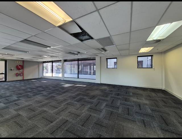 726M² OFFICE TO LET IN WAVERLEY